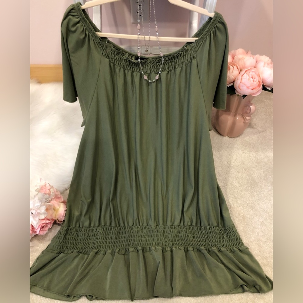 LOVE Olive Green Smocked Tunic Top Size 2X